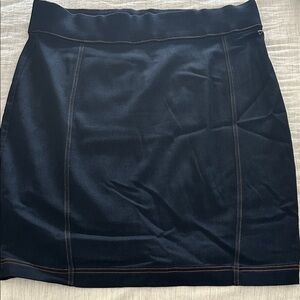 Chic Stretch Denim Skirt